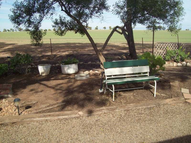 47 Dolphin Road, Fisherman Bay SA 5522