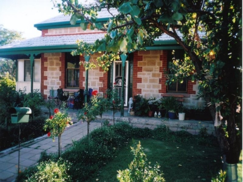 64 Park Terrace, Gladstone SA 5473