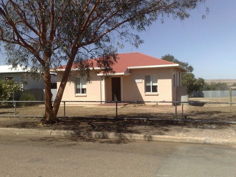 33 Ash Crescent, Gladstone SA 5473