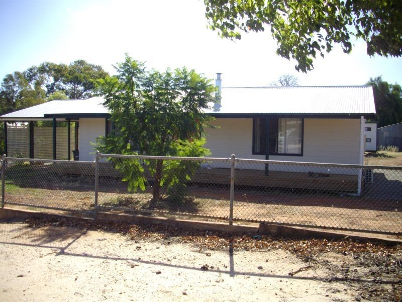 11 Fourth Street, Wirrabara SA 5481