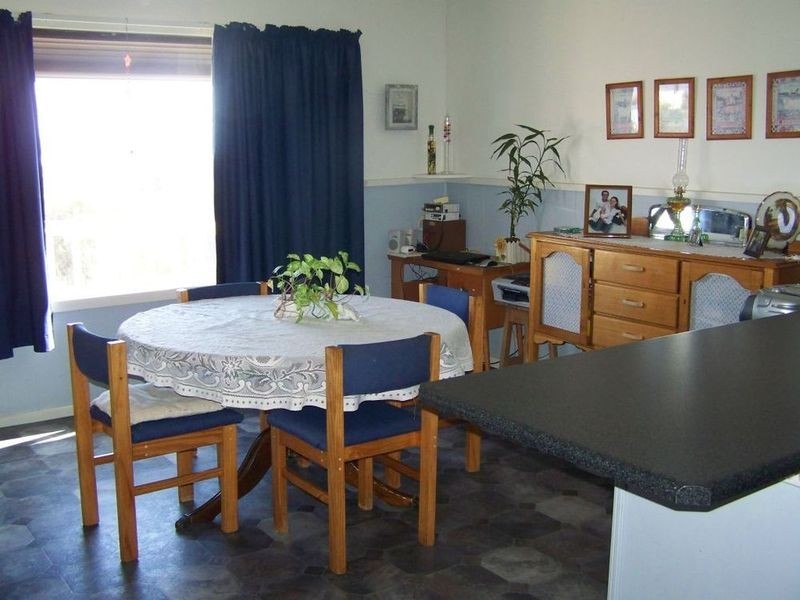 121 Fisherman Bay Road, Port Broughton SA 5522