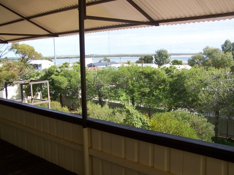 119 Fisherman Bay Road, Port Broughton SA 5522