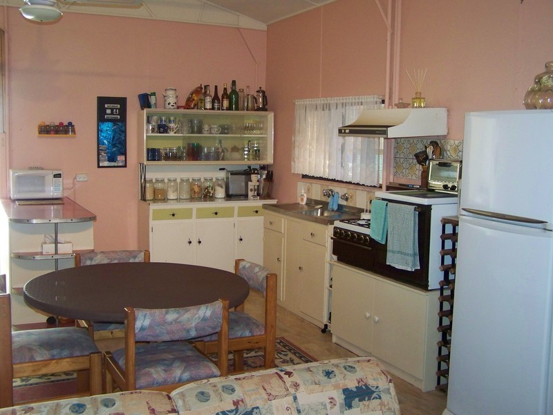 32 Snapper Road, Fisherman Bay SA 5522