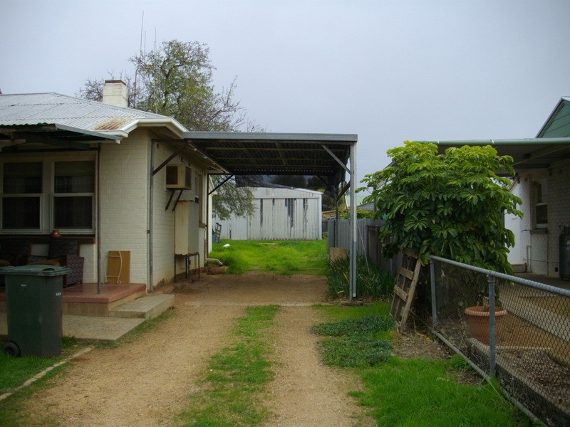 18  Park Terrace, Gladstone SA 5473