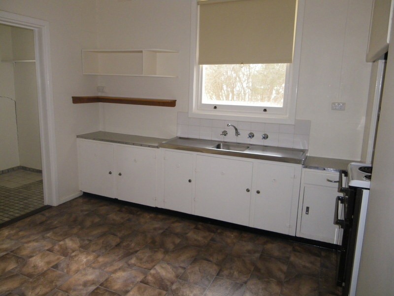 16 Mitchell Street, Crystal Brook SA 5523