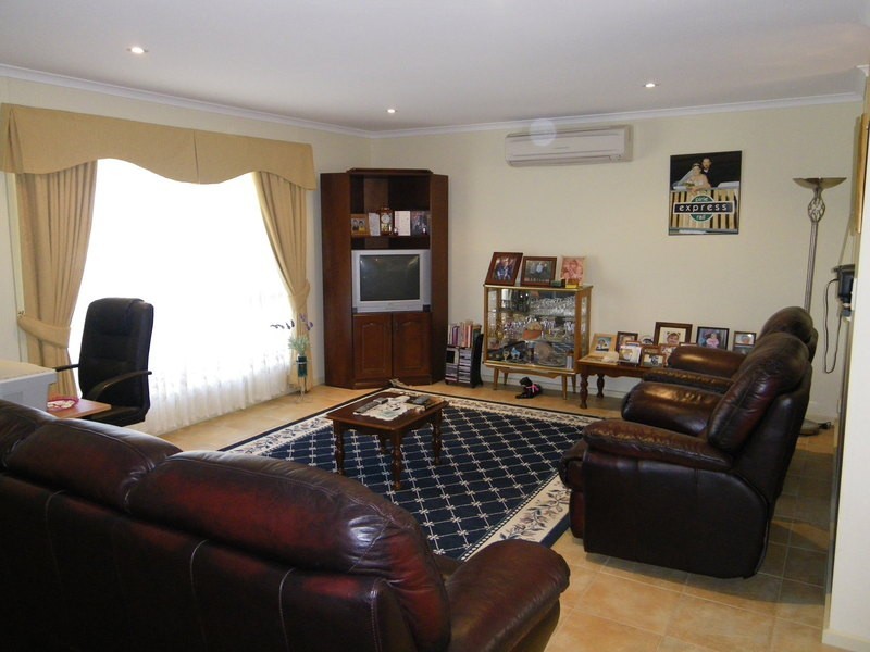 13 Binney Street, Crystal Brook SA 5523