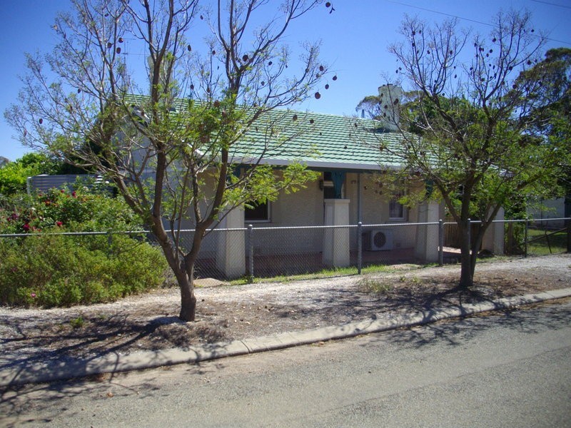 2 William Street, Laura SA 5480