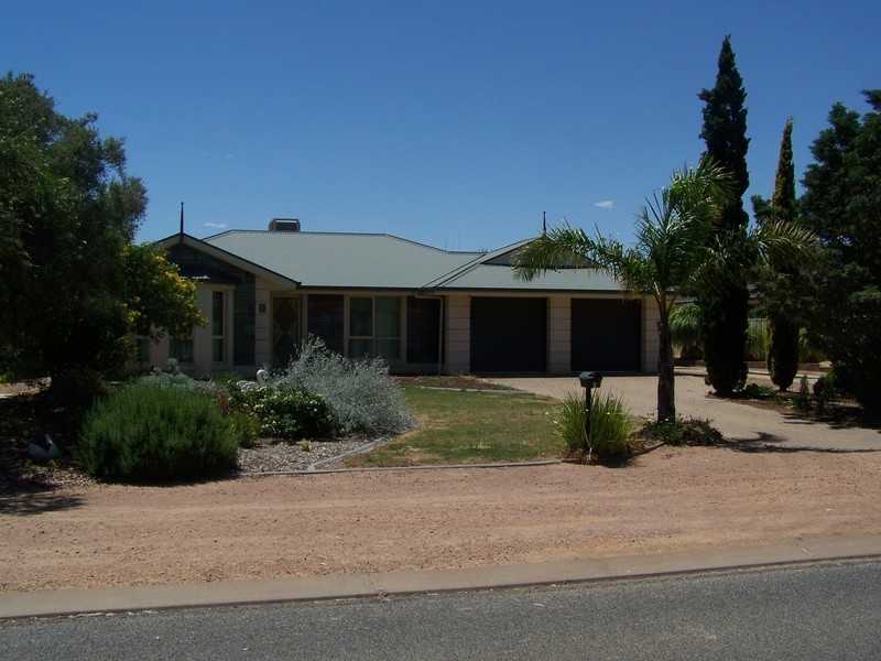 1 Penang Drive, Port Broughton SA 5522