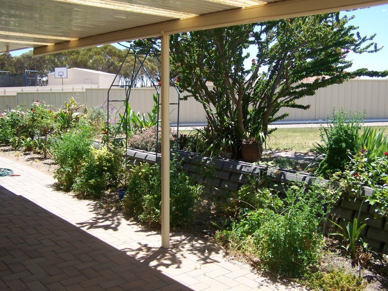 1 Penang Drive, Port Broughton SA 5522