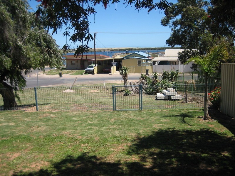 1 Wilson Place, Port Broughton SA 5522