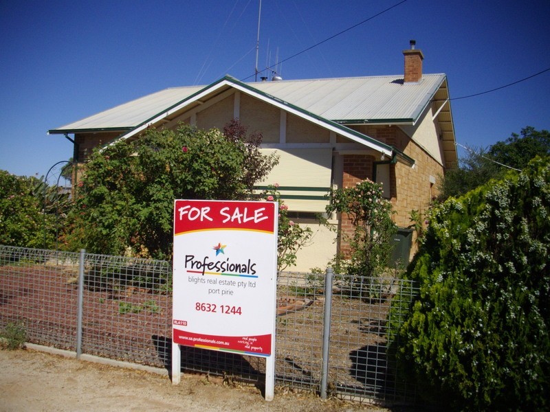 60 Park Terrace, Gladstone SA 5473