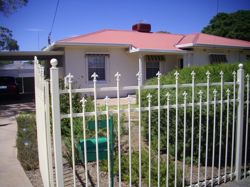 11 Giles Street, Crystal Brook SA 5523