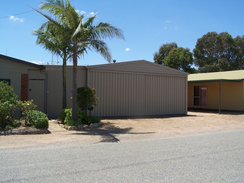 22 Dolphin Road, Fisherman Bay SA 5522