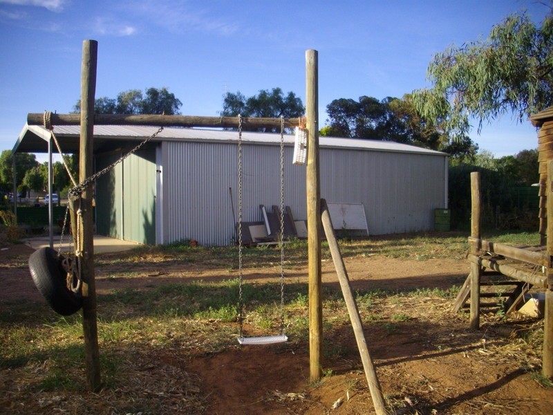 11 Bristow Street, Laura SA 5480