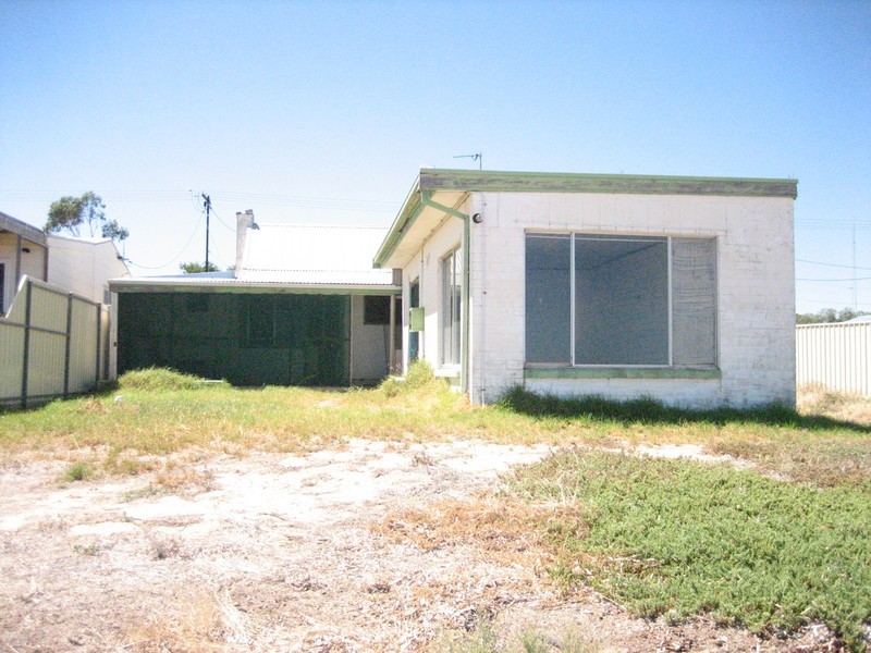 19 Dalling Street, Port Broughton SA 5522