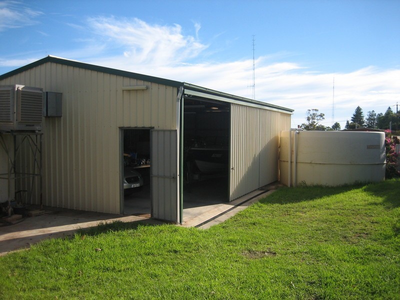11 East Terrace, Port Broughton SA 5522