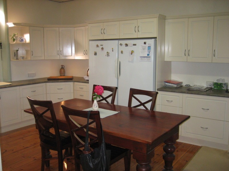 11 East Terrace, Port Broughton SA 5522