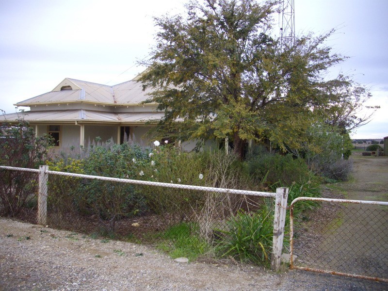 8 Government Road, Gulnare SA 5471