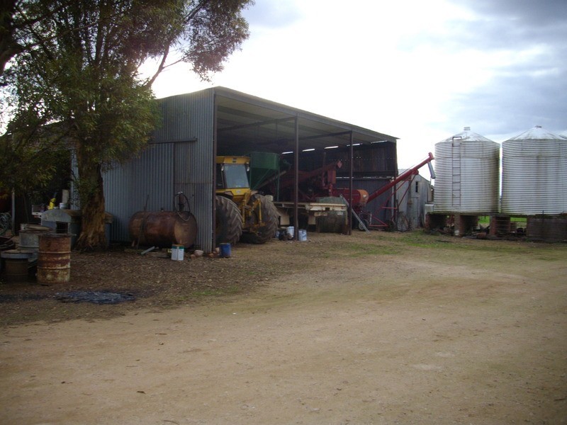 Cattletrack Road, Redhill SA 5521