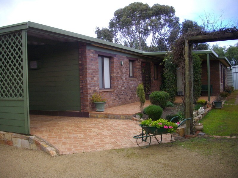 Murray Street, Stone Hut SA 5480