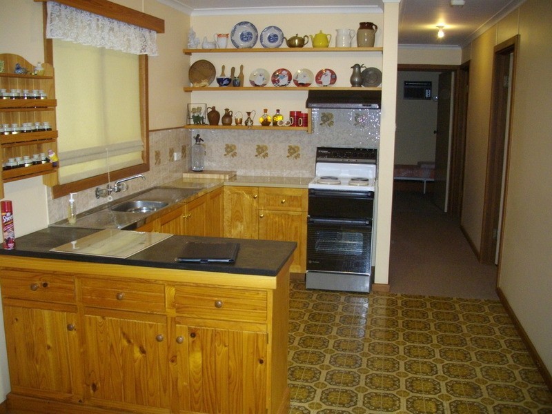 Murray Street, Stone Hut SA 5480