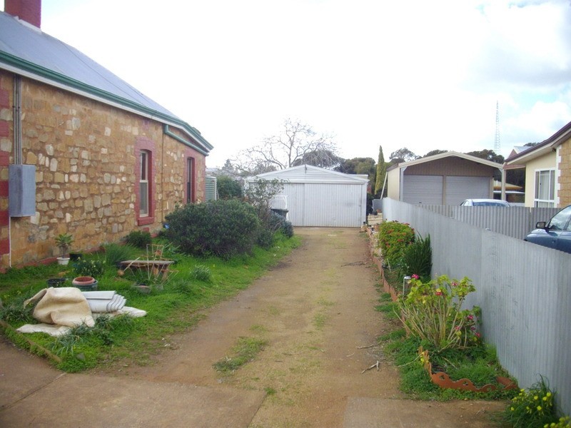 19 Sixth Street, Gladstone SA 5473