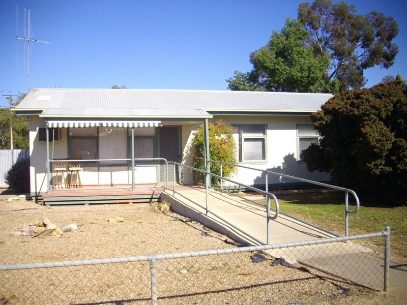 72 Fifth Street, Gladstone SA 5473