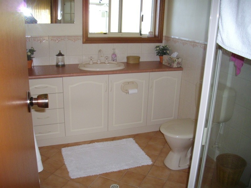 10  Samuel Street, Laura SA 5480