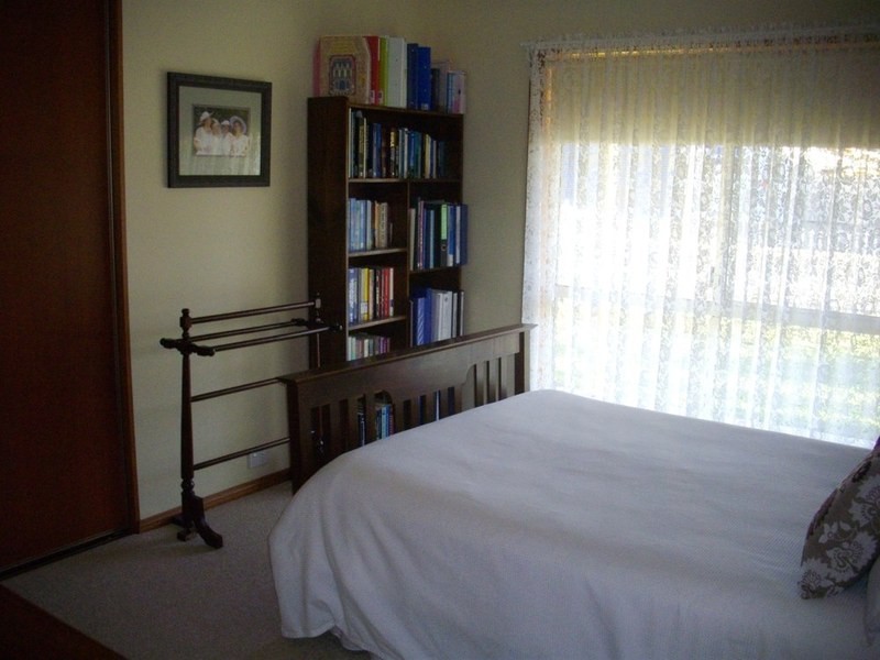 10  Samuel Street, Laura SA 5480