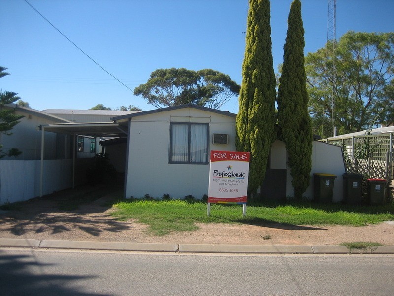 114 John Lewis Drive, Port Broughton SA 5522