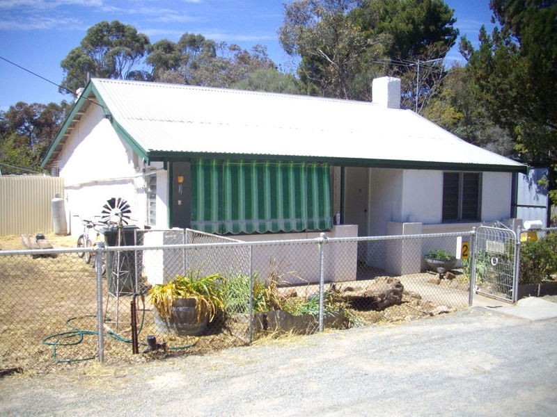 2 Gladstone Road, Laura SA 5480