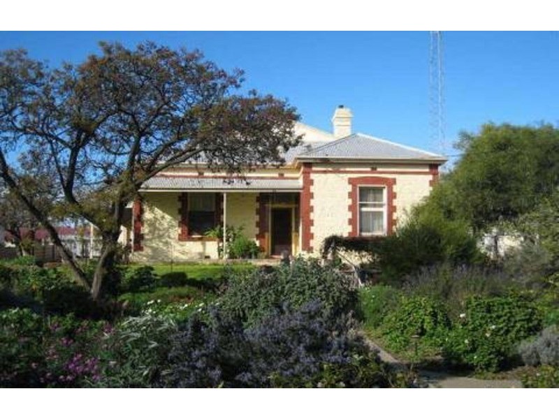 14 West Terrace, Port Broughton SA 5522