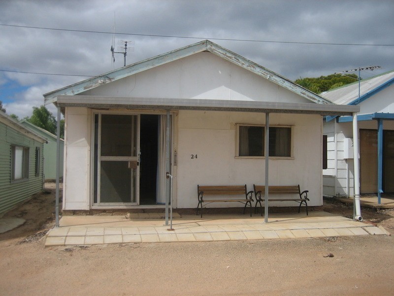 24 Silverwhiting Road, Fisherman Bay SA 5522