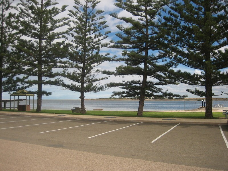 24 Silverwhiting Road, Fisherman Bay SA 5522