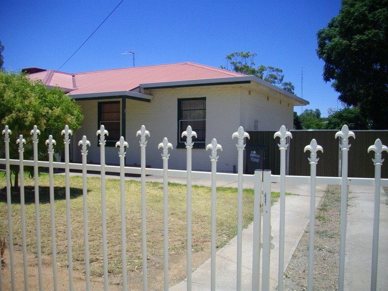 9 Giles Street, Crystal Brook SA 5523