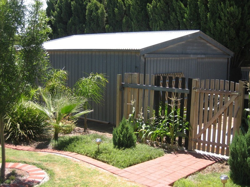2 Casey Road, Port Broughton SA 5522