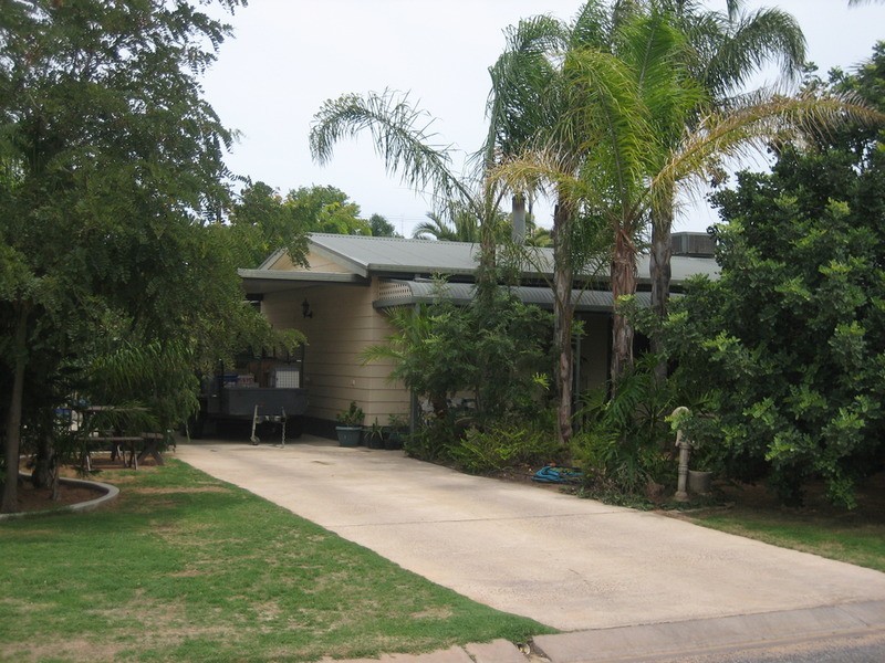 4 and 4b Parma Street, Port Broughton SA 5522