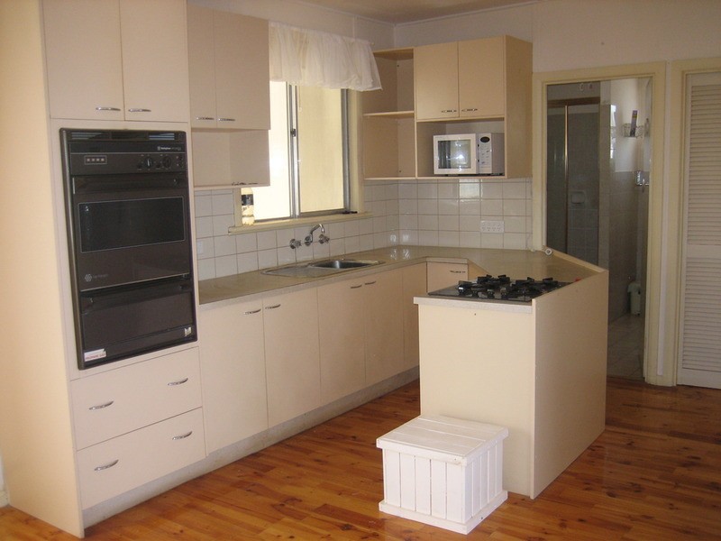 6 Kerley Street, Port Broughton SA 5522