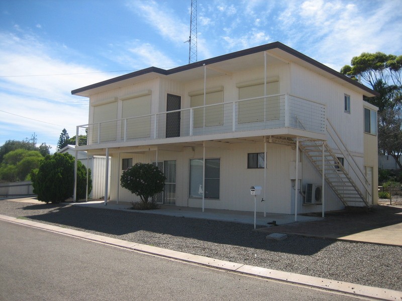 6 Kerley Street, Port Broughton SA 5522