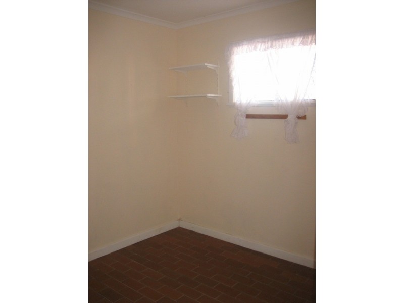 6 Kerley Street, Port Broughton SA 5522