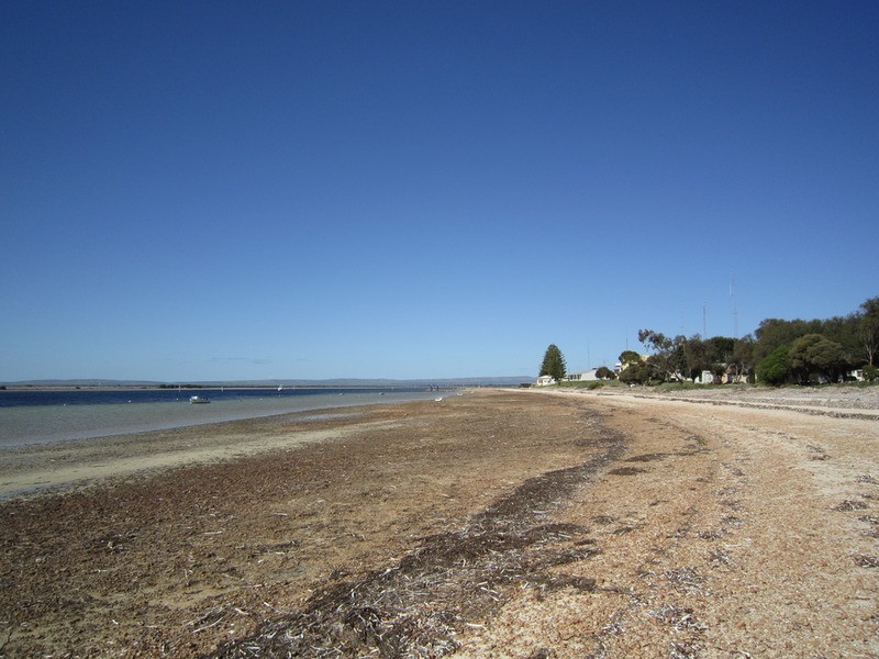 106 Whiting  Road, Fisherman Bay SA 5522