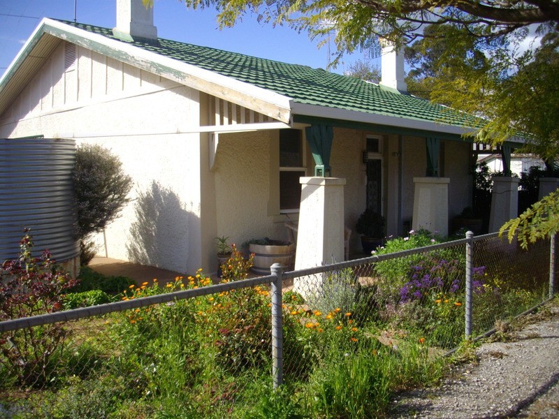 2 William Street, Laura SA 5480