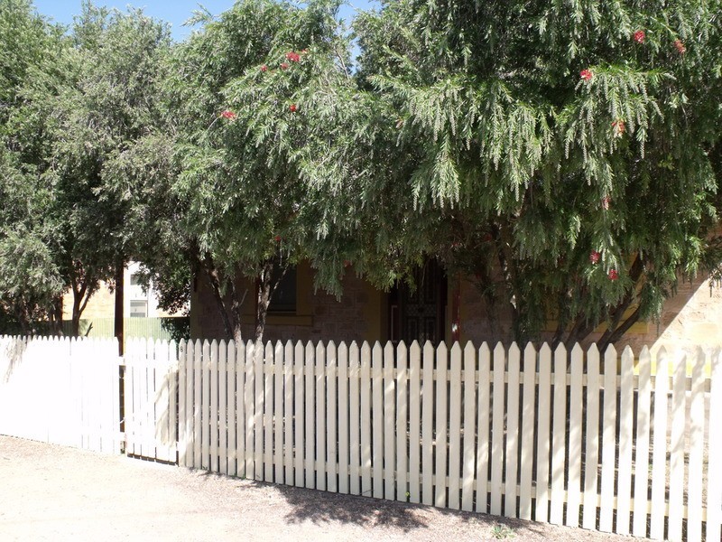 8 Sixth Street, Gladstone SA 5473