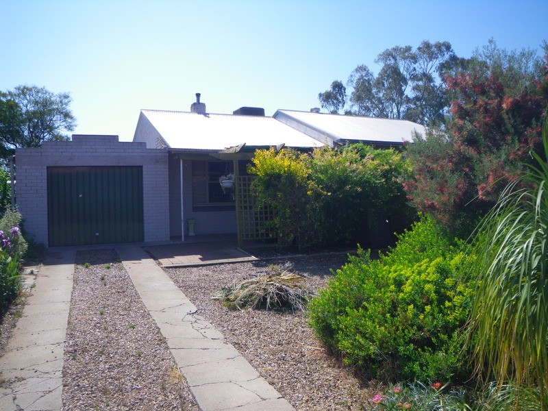 24 Park Terrace, Gladstone SA 5473