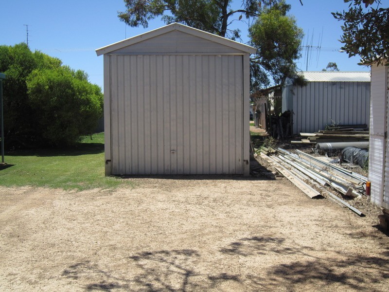 64 Dolphin Road, Fisherman Bay SA 5522