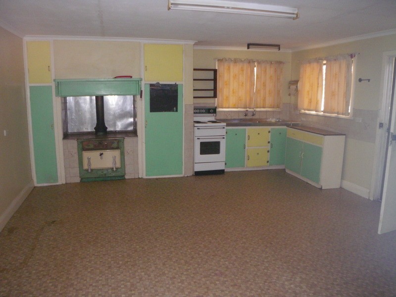 17 First  Street, Wirrabara SA 5481