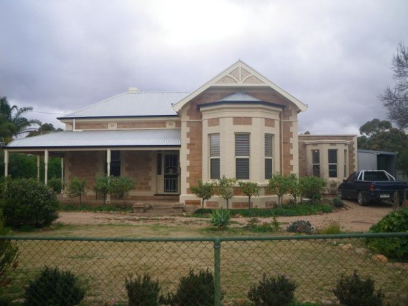 33 Sixth  Street, Gladstone SA 5473