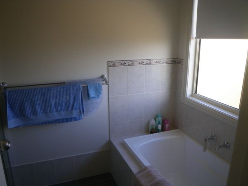 5 Olsen Close, Laura SA 5480