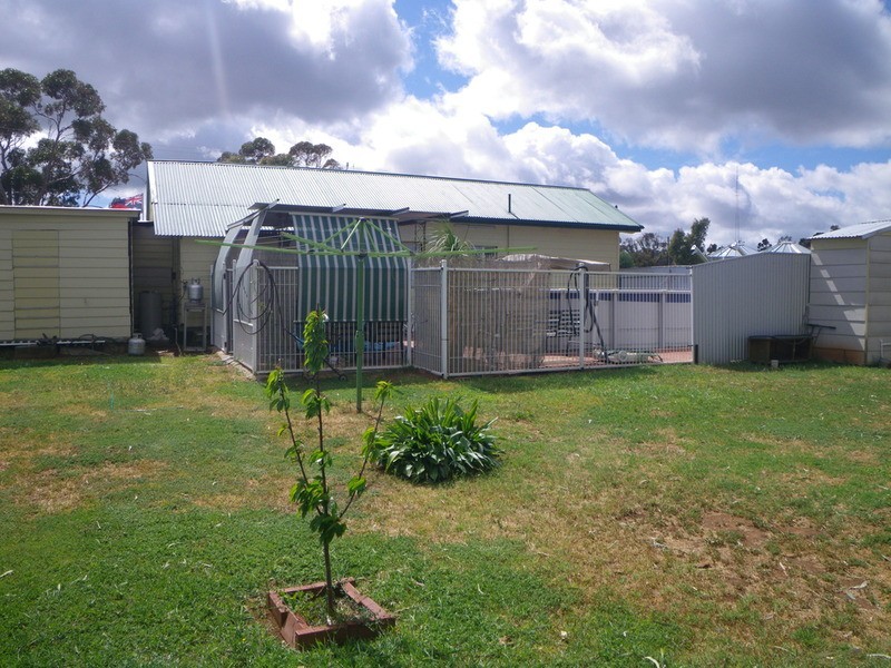 4 Busbridge Road, Crystal Brook SA 5523