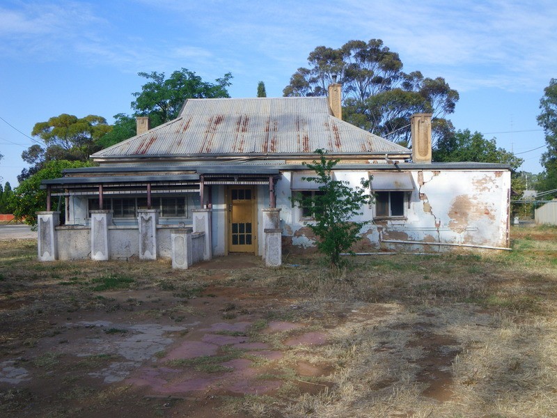 10 West  Terrace, Laura SA 5480